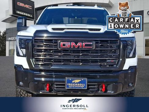 Used 2025 GMC Sierra 2500 AT4X image 3