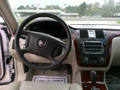 Used 2007 Cadillac DTS image 18