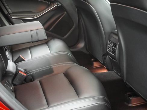 Used 2019 Mercedes-Benz CLA 250 4MATIC image 23