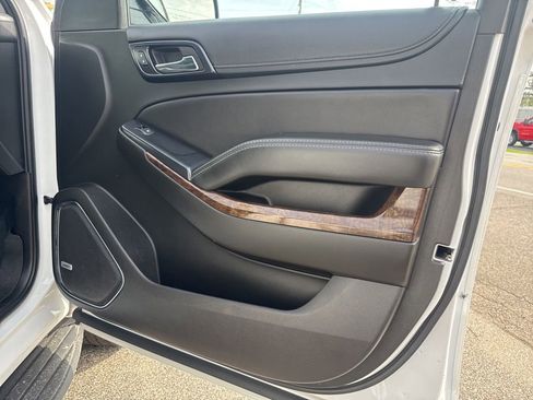 Used 2018 Chevrolet Suburban LT AWD/4WD image 26