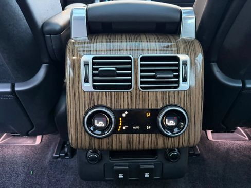 Used 2019 Land Rover Range Rover HSE AWD/4WD image 24