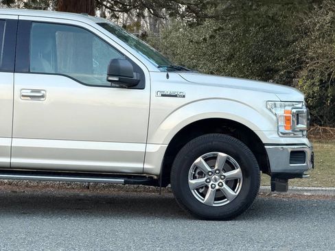 Used 2018 Ford F150 XLT w/ Equipment Group 302A Luxury image 29