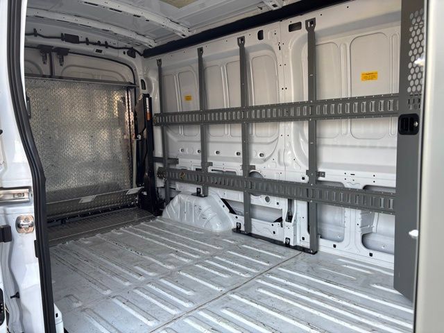 Used 2023 Ford E-Transit Medium Roof RWD image 29