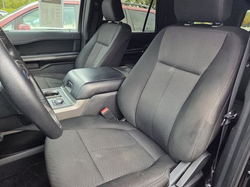 Used 2018 Ford Expedition Max XLT image 12
