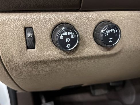 Used 2019 GMC Canyon SLT w/ Driver Alert Package AWD/4WD image 16