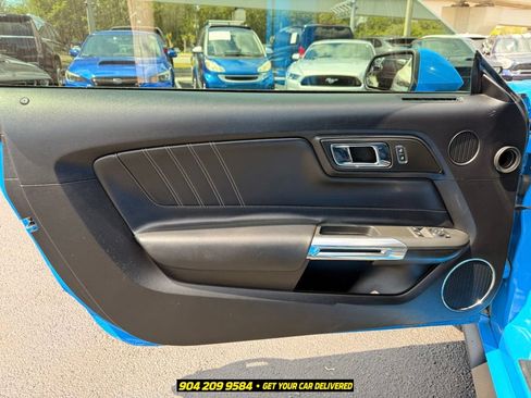 Used 2017 Ford Mustang GT Premium w/ Black Accent Package RWD image 22
