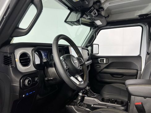 Used 2024 Jeep Wrangler Unlimited Sahara w/ Technology Group image 26