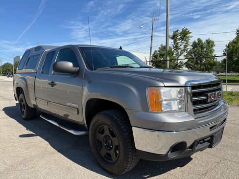 Used 2013 GMC Sierra 1500 SLE w/ Power Tech Package AWD/4WD image 7