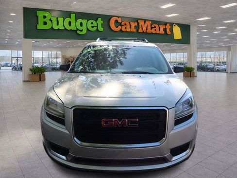 Used 2015 GMC Acadia SLE FWD image 2