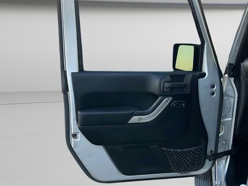 Used 2011 Jeep Wrangler Unlimited Sahara w/ Mopar Chrome Edition Group image 22