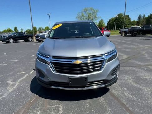 Used 2024 Chevrolet Equinox LT AWD/4WD image 3