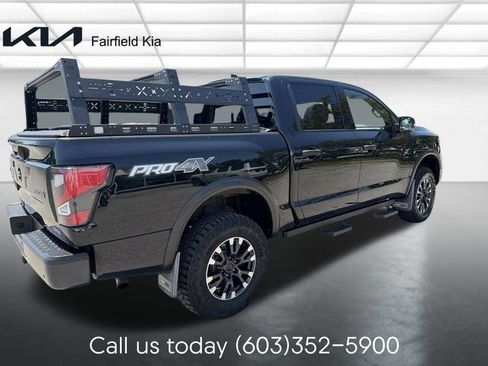 Used 2022 Nissan Titan PRO-4X w/ Pro-4x Convenience Package AWD/4WD image 7