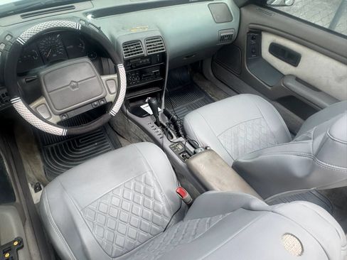 Used 1991 Chrysler LeBaron Convertible FWD image 4