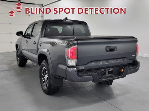 Used 2020 Toyota Tacoma TRD Sport w/ Technology Package AWD/4WD image 6