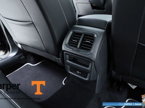 Used 2023 Volkswagen Taos SE w/ Panoramic Sunroof Package image 76