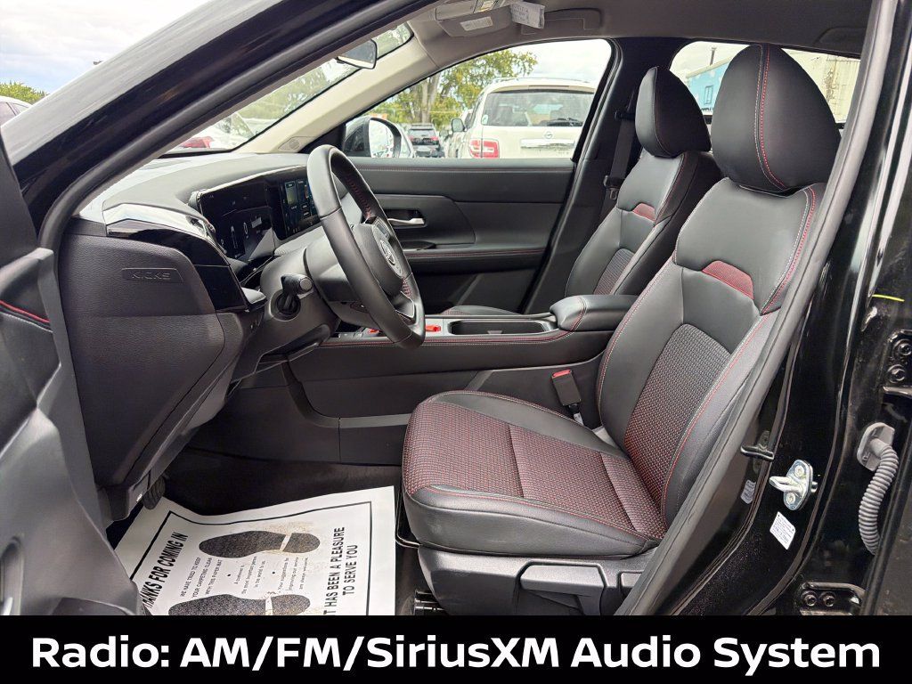 Certified 2026 Nissan Kicks SR FWD image 11