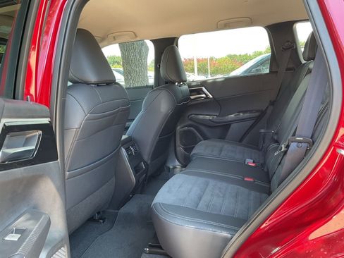 Used 2025 Jeep Compass Limited AWD/4WD image 11