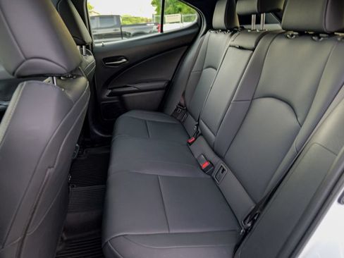 Used 2024 Lexus UX 250h F Sport AWD/4WD image 28