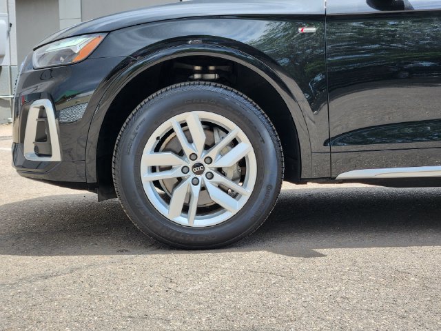 Used 2023 Audi Q5 2.0T Premium w/ Convenience Package AWD/4WD image 8