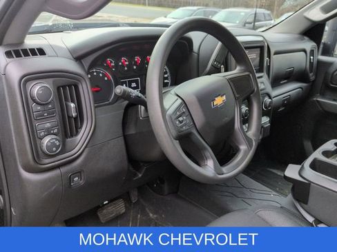 Used 2024 Chevrolet Silverado 2500 Custom w/ Custom Convenience Package image 8