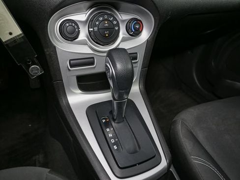 Used 2017 Ford Fiesta SE FWD image 22