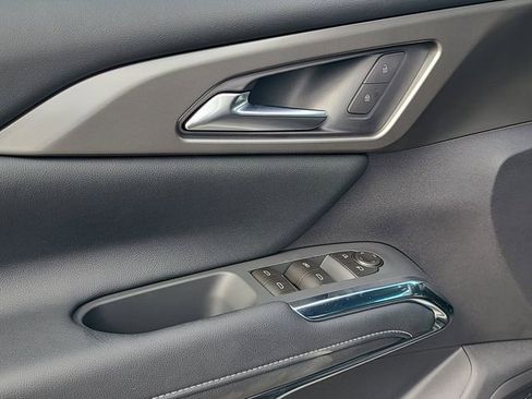 New 2026 Chevrolet Traverse LT w/ Midnight/Sport Edition FWD image 21