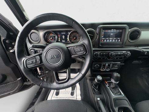 Used 2022 Jeep Wrangler Sport AWD/4WD image 11