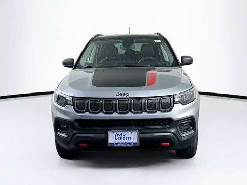 Used 2022 Jeep Compass Trailhawk image 2