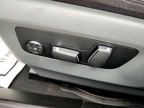 Used 2024 BMW 530i w/ M Sport Package RWD image 12