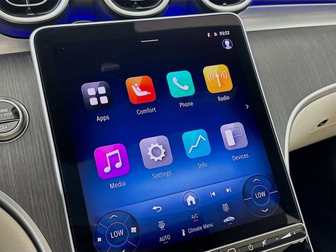 Used 2025 Mercedes-Benz C 300 Sedan image 15