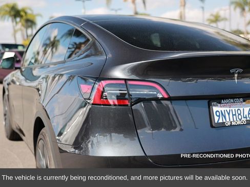 Used 2024 Tesla Model Y Long Range image 13