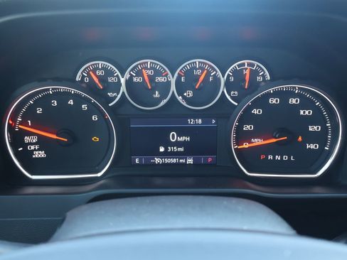 Used 2020 Chevrolet Silverado 1500 RST image 2