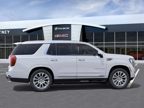 New 2026 GMC Yukon Denali w/ Denali Reserve Package AWD/4WD image 5