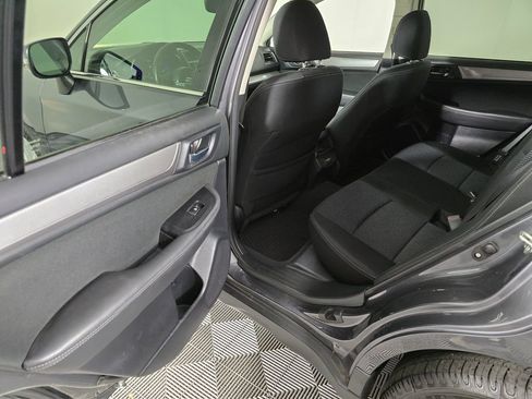 Used 2018 Subaru Outback 2.5i Premium AWD/4WD image 11