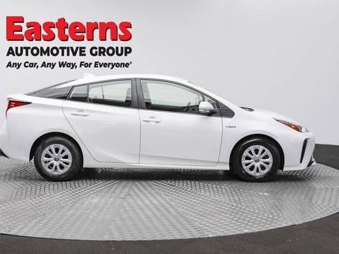 Used 2022 Toyota Prius LE image 4