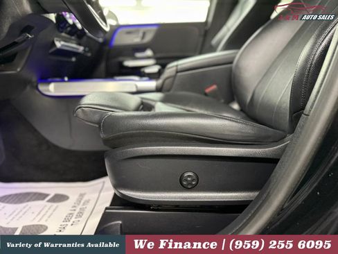 Used 2021 Mercedes-Benz GLB 250 4MATIC image 33