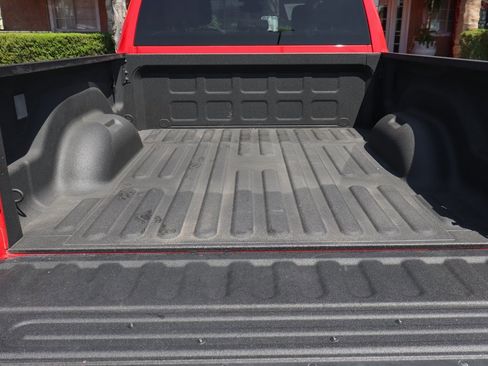 Used 2024 RAM 2500 Big Horn w/ Bed Utility Group image 9