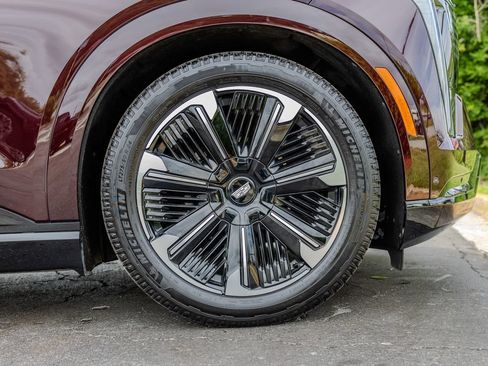 Used 2025 Cadillac Escalade IQ Sport 2 AWD/4WD image 30