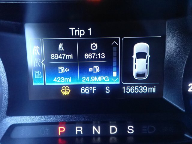 Used 2016 Ford Fusion SE FWD image 19