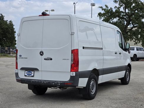 Used 2023 Mercedes-Benz Sprinter 2500 image 7