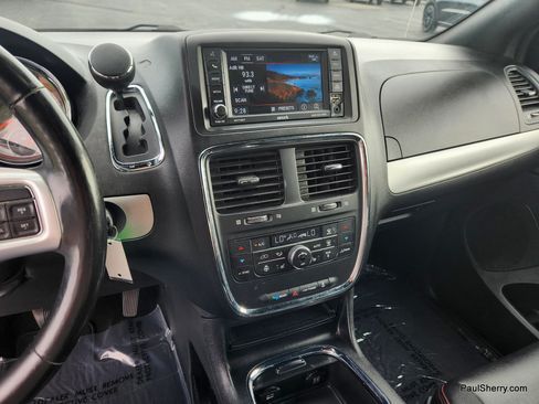 Used 2019 Dodge Grand Caravan GT FWD image 5