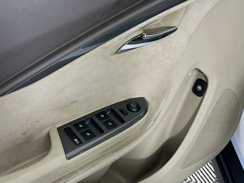 Used 2013 Chevrolet Volt Premium w/ Premium Trim Package FWD image 15