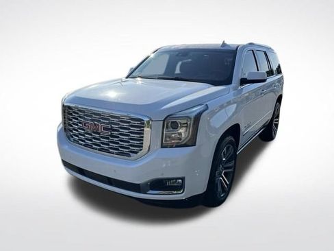 Used 2020 GMC Yukon Denali w/ Denali Premium Package AWD/4WD image 3