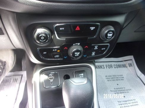 Used 2019 Jeep Compass Sport FWD image 19