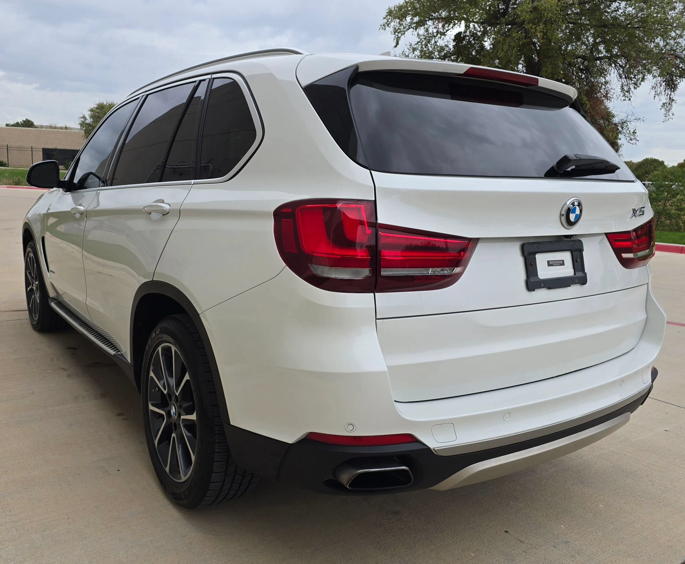 Used 2015 BMW X5 xDrive50i AWD/4WD image 7