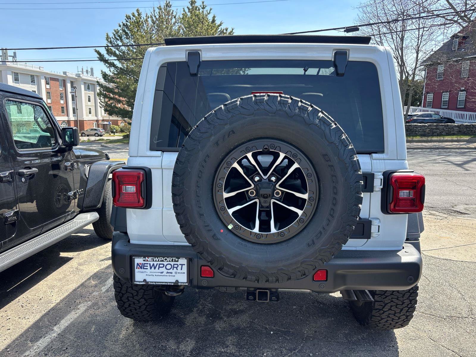 New 2026 Jeep Wrangler Unlimited Rubicon 392 w/ Quick Order Package 27X Moab AWD/4WD image 3