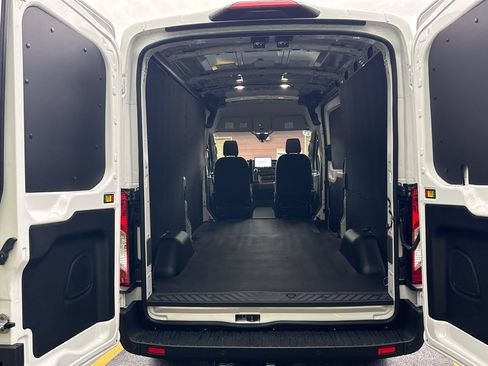 New 2027 Ford Transit 250 148 Medium Roof w/ Load Area Protection Package RWD image 29