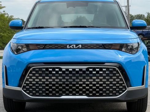 Used 2023 Kia Soul EX FWD image 9
