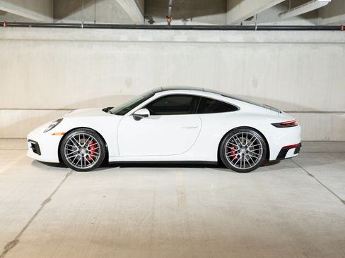 Certified 2022 Porsche 911 Carrera 4S AWD/4WD image 2