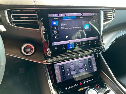 New 2022 Jeep Grand Wagoneer Series II image 16